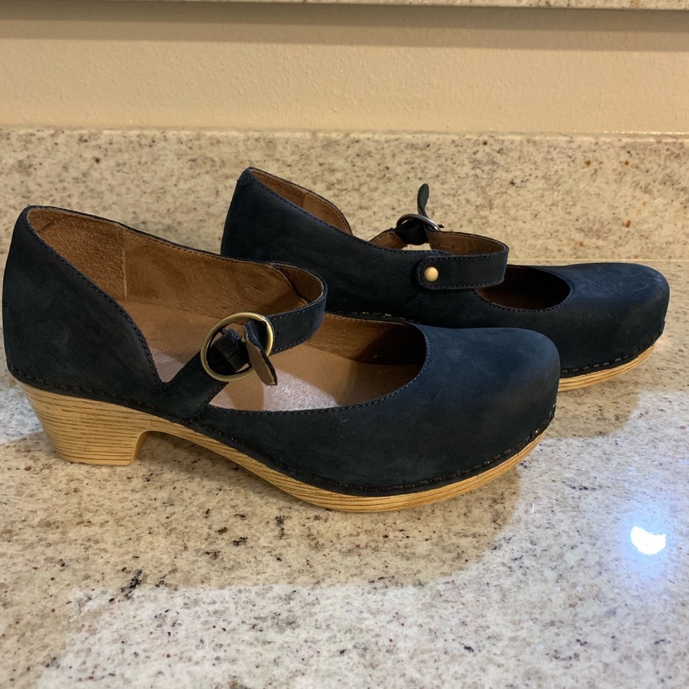Dansko Missy Navy Milled Nubuck